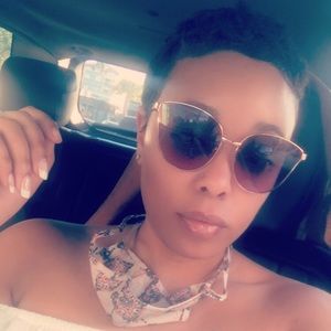 Meet your Posher, Camille